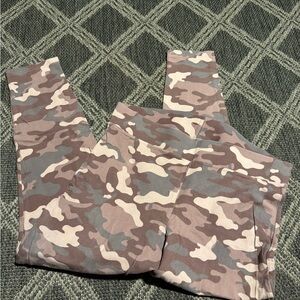 Torrid Womens Pink and Gray Camouflage Leggings